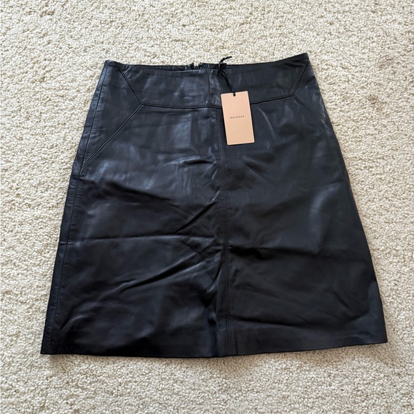 New Halogen leather Skirt a line black zip short mini...